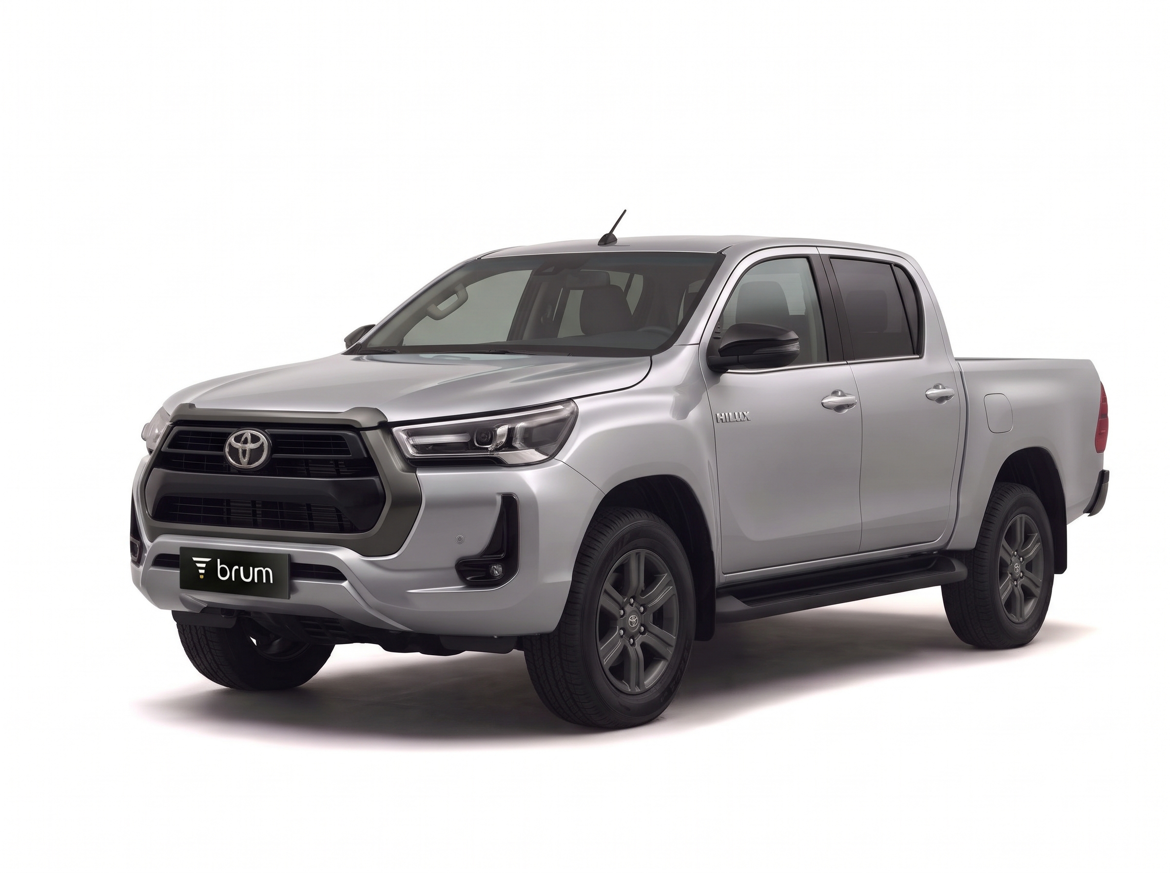 Toyota Hilux 4X4 SR 2.8 TDI 6 MT